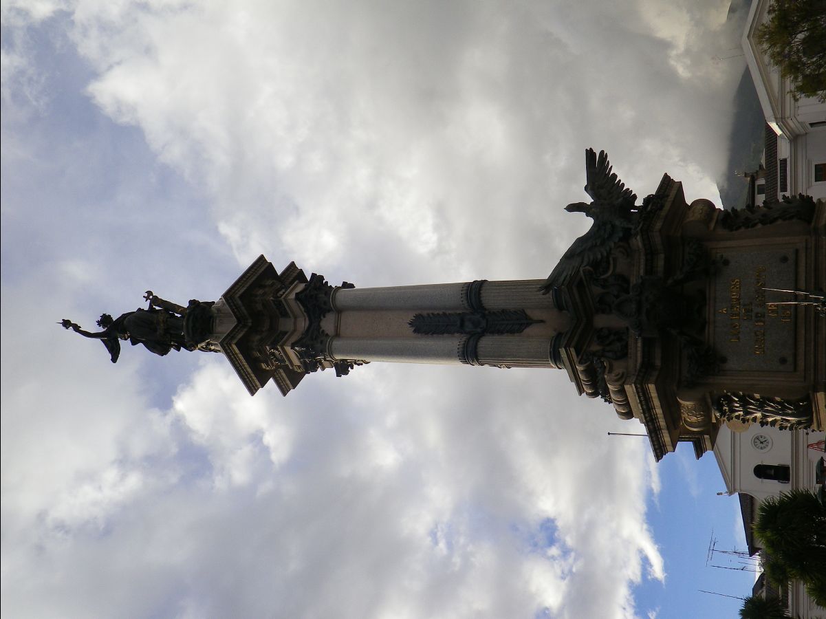 The Revolution Square05